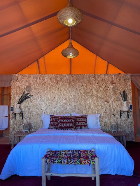 Marrakech: Agafay Desert Retreat, Tent, Dinner, Show & Pool - Sunrise Over the Dunes: The Part That Makes the Overnight Worth It