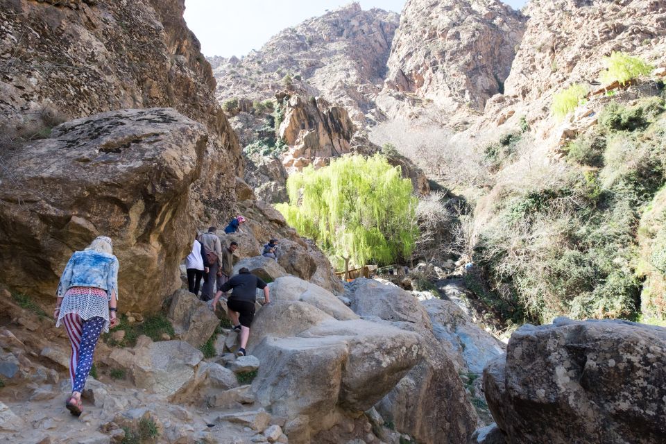 Marrakech: Atlas Mountains and 5 Valleys Day Tour with Lunch - Tahanaout Valley return: the day’s last scenic note