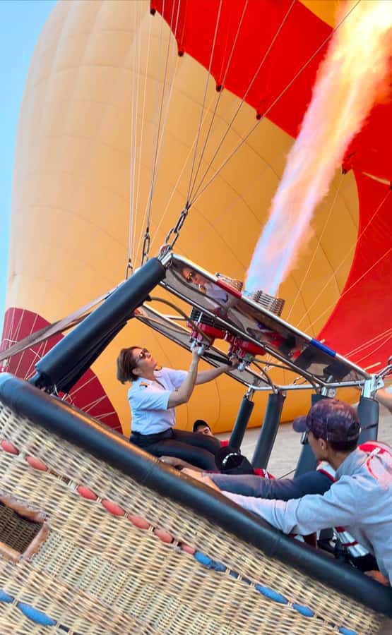 Marrakech: Balloon Flight, Berber Breakfast & Certificate - Pre-Flight Warmups: Coffee, Pastries, and Balloon Prep