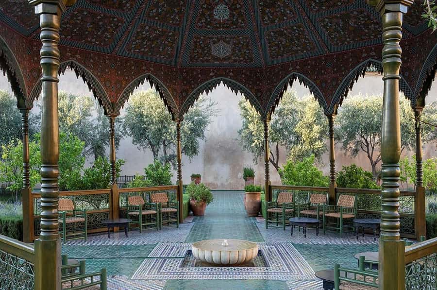 Marrakech: Ben Youssef, Secret Garden, & Souks Walking Tour - Start at Café de France: How to Walk the Medina Without Getting Lost