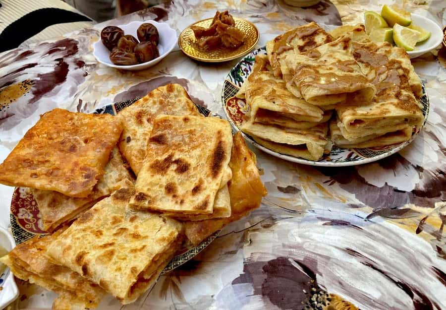 Marrakech: Street Food Tour with a Local Guide - Where the tour starts: Café Argan and getting your bearings fast