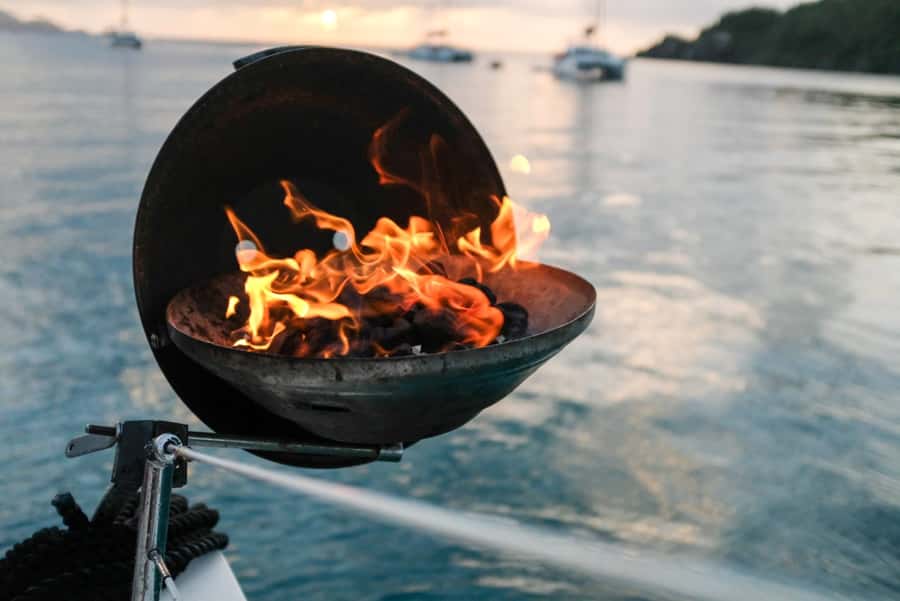 Mauritius: Ile Aux Cerfs Catamaran Trip w/ Lunch & Transfer - Lunch onboard (and on the beach): the meal quality is a real selling point