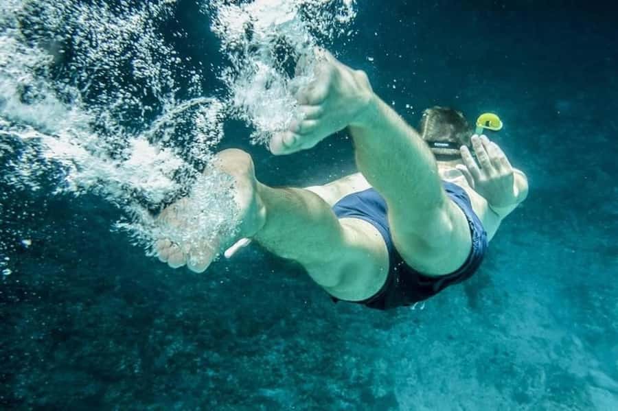 Mauritius: Ile Aux Cerfs Catamaran Trip w/ Lunch & Transfer - Who should book—and who might want a different plan
