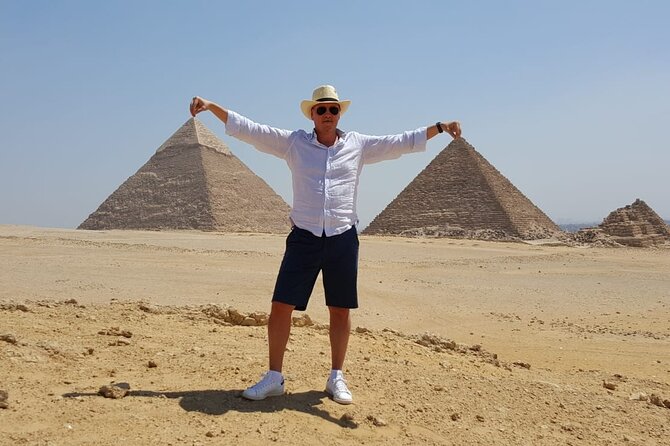 Private guided tour to Giza Pyramids, and Great Sphinx - Lunch, Water, and On-the-Go Comfort That Matter at Giza