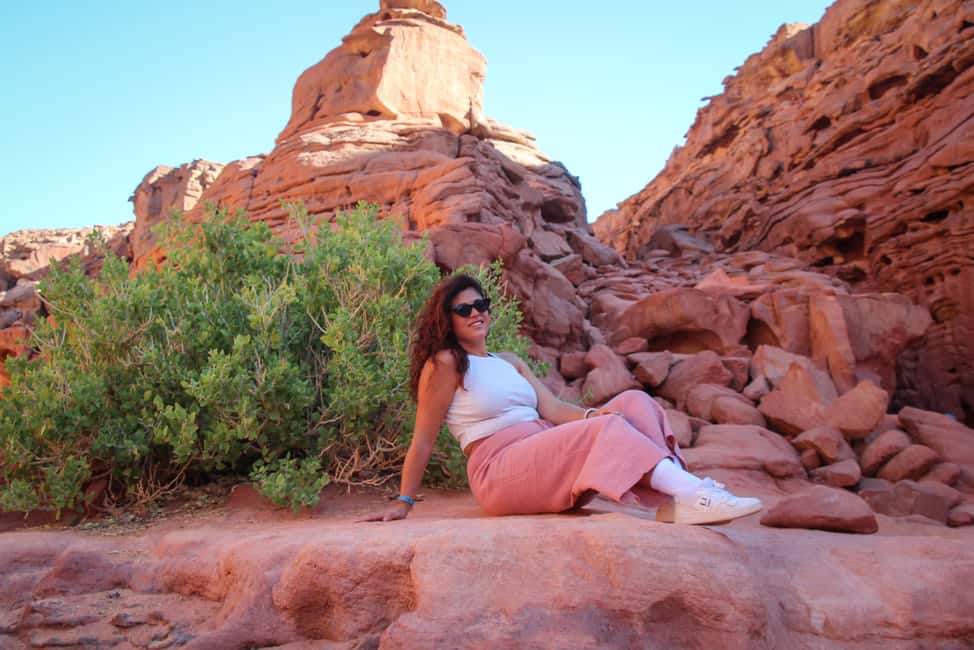 Sharm El-Sheikh: Jeep Adventure to Blue Hole, Canyon & Dahab - Guides, Safety, and Photo Service: The Human Part of the Value