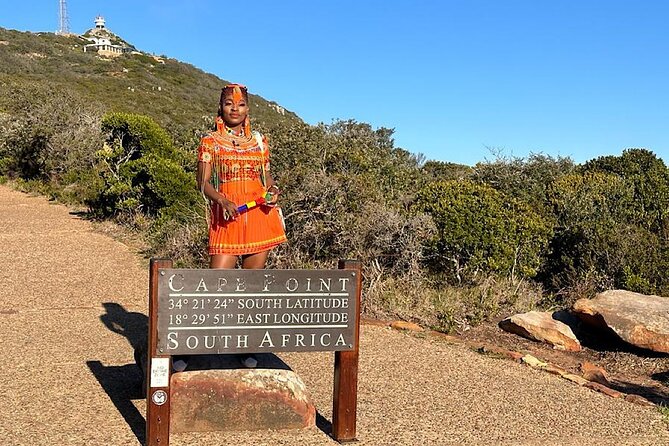 Table Mountain, Penguins & Cape Point Small Group Tour Cape Town - Atlantic views: Maiden’s Cove and the Chapmans Peak wow stop